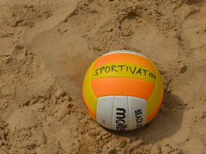 Dresden: Beachvolleyball-Firmen-CUP 2013